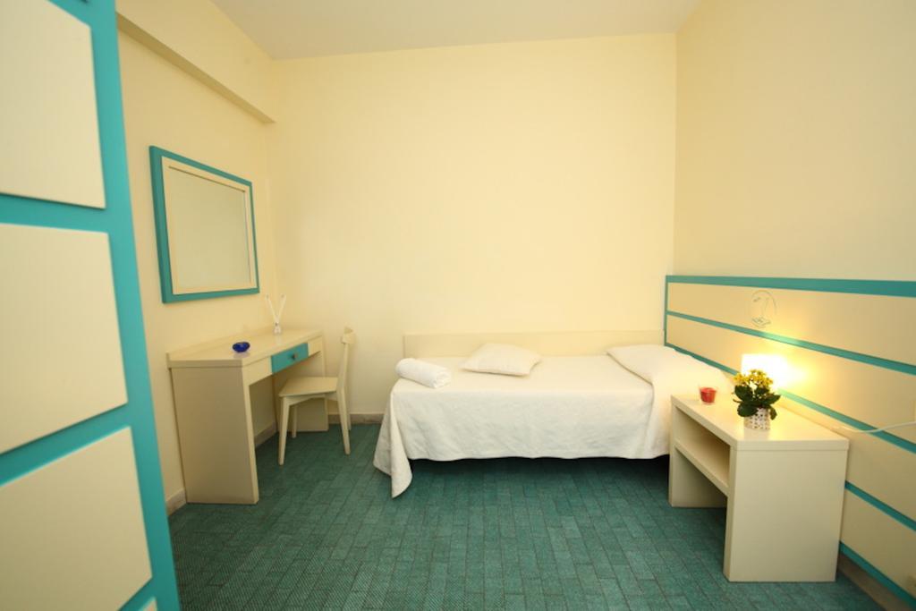 Hotel La Scogliera Cavi di Lavagna Luaran gambar